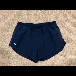 Womens Large Under Armour shorts